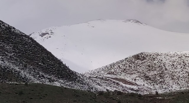 Aşkaleye kış geri geldi