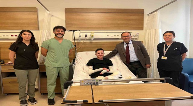 “Ayağın kesilmeli” denilen hasta Türkiyede ilk olan tedavi ile artık yürüyebilecek