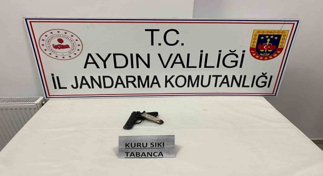 Aydında ruhsatsız silah ele geçirildi: 7 gözaltı