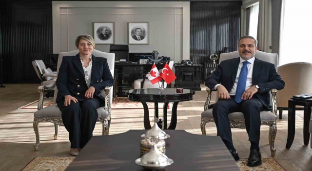 Bakan Fidan, Kanada Dışişleri Bakanı Joly ile bir araya geldi