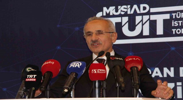 Bakan Uraloğlu: “Birleşik Arap Emirliklerinin başkenti Abu Dabiden Trabzona uçak seferleri başlayacak