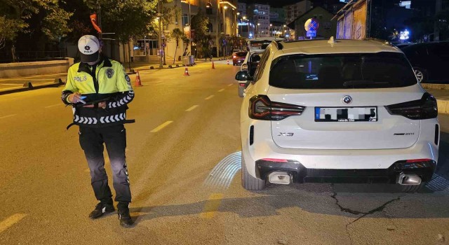 Bandırma trafik denetimlerinde hız kesmiyor