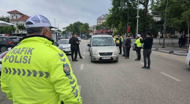 Bandırmalı sürücüler trafik kuralları hakkında bilgilendirildi