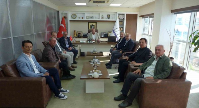 Başkan Akdoğan, İzmirden gelen misafirlerini ağırladı