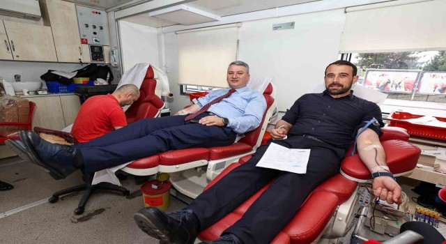 Başkan Çelikten kan bağışı kampanyasına destek