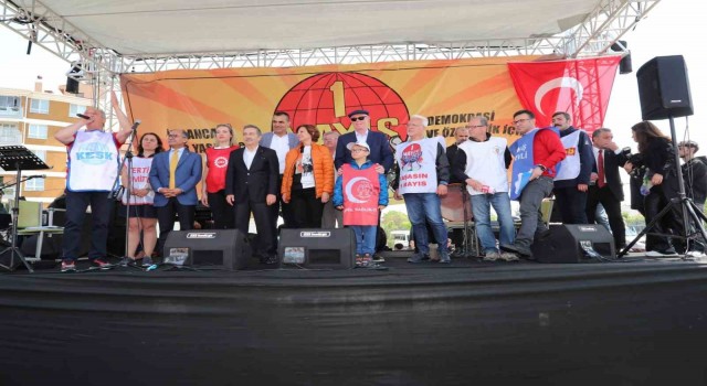 Başkan Kurt, 1 Mayısta işçi ve emekçileri yalnız bırakmadı