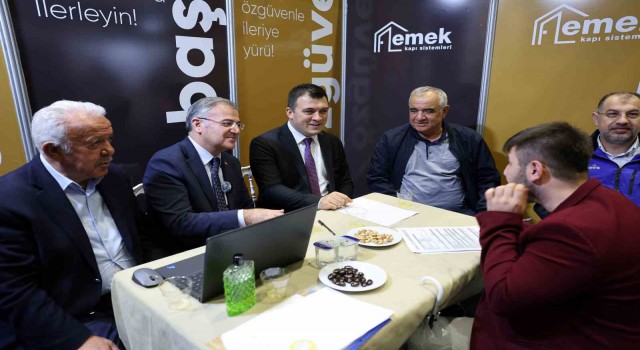 Başkan Özdoğandan İstihdam Fuarına çıkartma