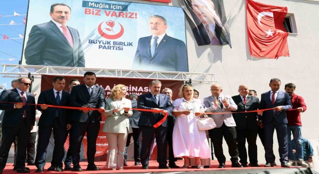 BBP Genel Başkanı Destici: Terör örgütünün atadığı şahıslar gibi belediye yönetirlerse devlet gereğini yapar”