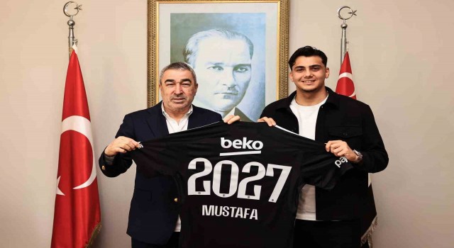 Beşiktaş, Mustafa Erhan Hekimoğlunun sözleşmesini yeniledi