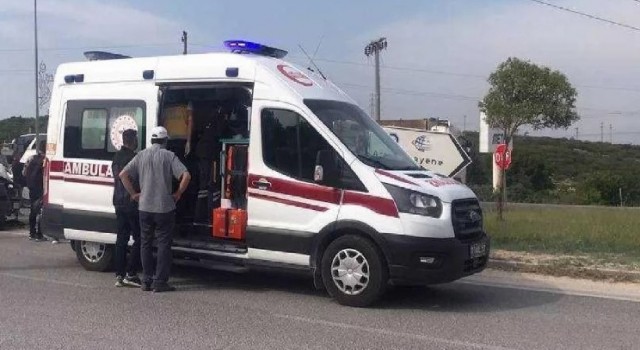Bilecikte motosiklete yardım etmek için duran sürücü durduğuna pişman oldu