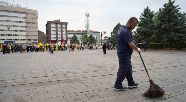 Bir tarafta kutlama, diğer tarafta ekmek parası: Onlar 1 Mayısta da işinin başında