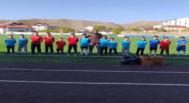 Bitliste spor antrenmanları farklı branşlarda devam ediyor