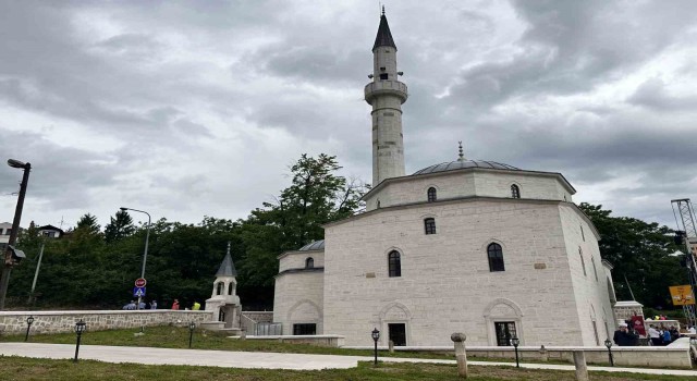 Bosna Hersekte Arnaudiye Camii yeniden ibadete açıldı