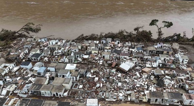 Brezilyadaki sel felaketinde ölü sayısı 143e yükseldi