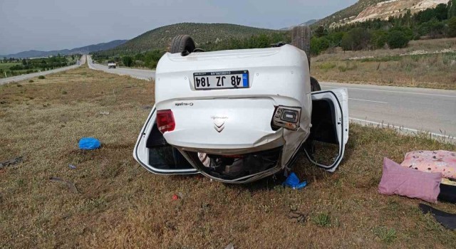 Burdur-Fethiye kara yolunda kontrolden çıkan otomobil takla attı: 1i çocuk 3 yaralı