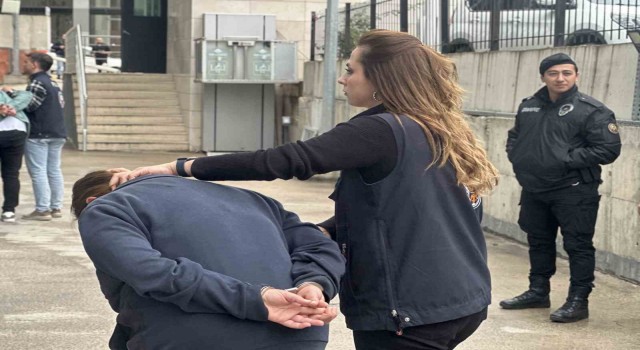 Bursada çağrı merkezi çetesine operasyon: 38 gözaltı