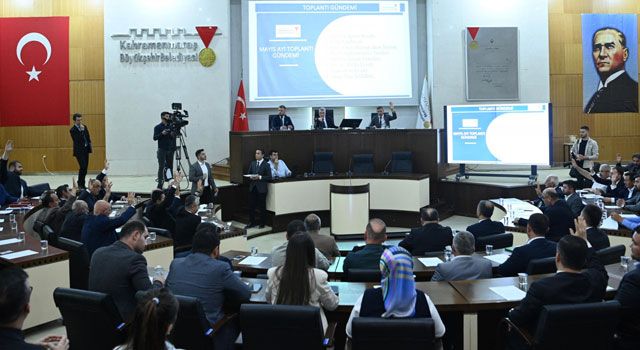 Canlı Yayında Belediye Meclisi Toplantısı Gerçekleştirildi