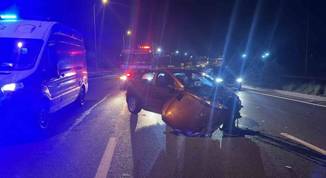 Çevre yolun yarış pisti gibi kullanmaya çalıştılar, kaza yapıp hastanelik oldular