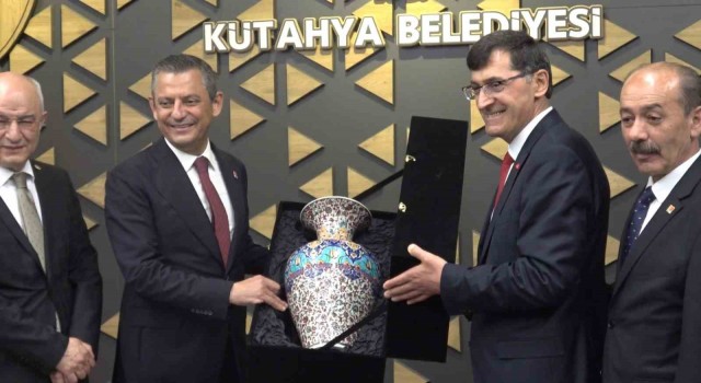 CHP Genel Başkanı Özelden Kütahya Belediye Başkanı Kahveciye tebrik ziyareti