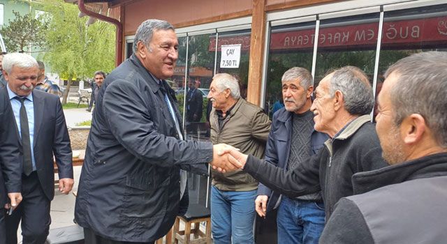 CHP Heyeti Pınarbaşı'nda Yerel Seçim Hazırlıklarını Sürdürdü