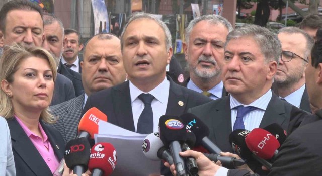 CHPli milletvekilleri TBMMden Milli Eğitim Bakanlığına yürüdü