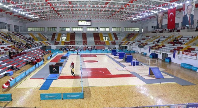 Cimnastik Parkur Türkiye Şampiyonası Sivasta başladı