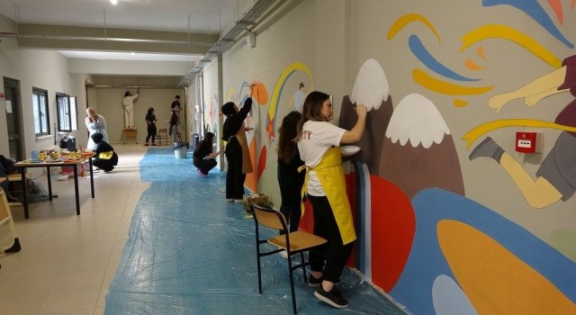 Çocuk cezaevinde Sanat Sokağı açıldı