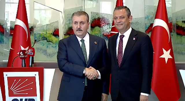 Destici’den Özel’e Hayırlı Olsun Ziyareti