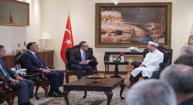 Diyanet İşleri Başkanı Erbaş, Azerbaycan Dini Kurumlarla İş Üzre Devlet Komitesi Başkanı Mammadovu kabul etti
