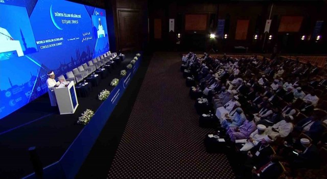 Diyanet İşleri Başkanı Erbaş: Müslümanlar kendi sorunlarını çözebilecek potansiyele fazlasıyla sahip