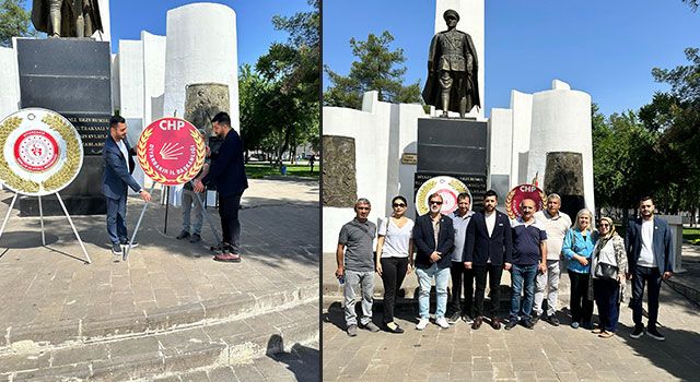Diyarbakır CHP Atatürk anıtına çelenk bıraktı