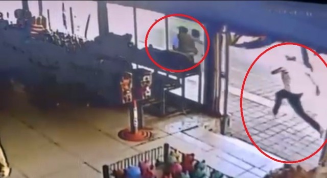 Diyarbakırda 100 dolar bozmasını istedikleri kuyumcuyu darp ettiler