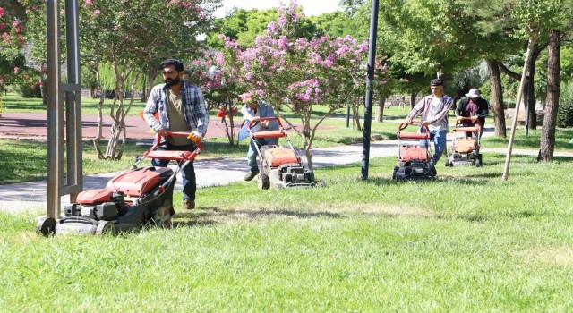 Diyarbakırda 3 milyon 755 bin metrekarelik yeşil alan elden geçirildi