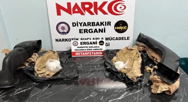 Diyarbakırda kargo kolisinde ve araç yedek parçaları içerisinde uyuşturucu ele geçirildi