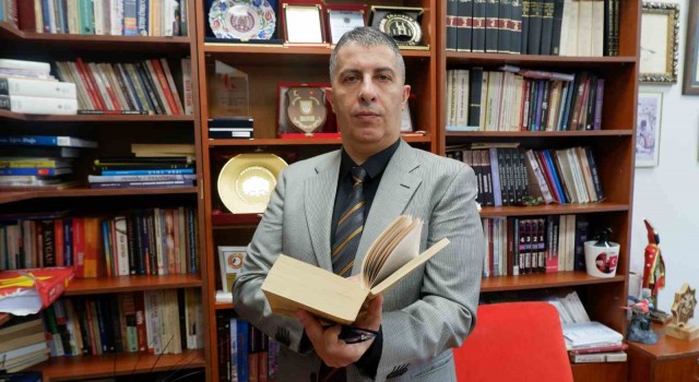 Eğilmez, hazırladığımız albümde : “Çocuk katili İsrailin katliamları anlatıldı”