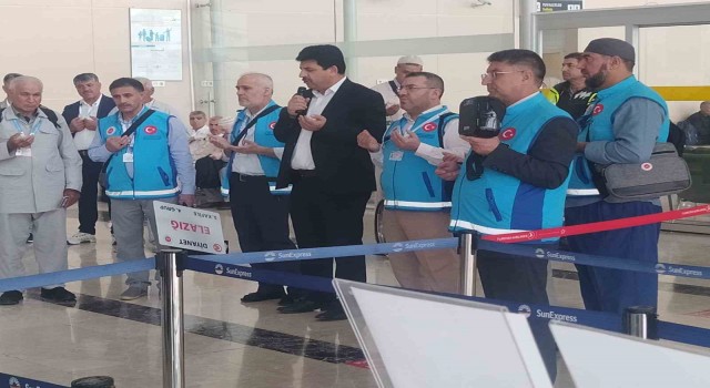Elazığda 187 hacı adayı dualarla uğurlandı