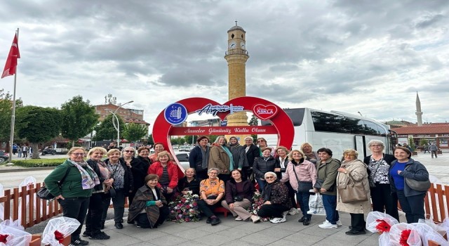 Emekli vali ve bürokrat eşleri Çorumu gezdi