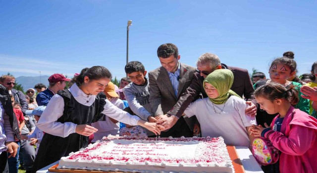 Erbaada özel çocuklar Bahar Şenliğinde buluştu