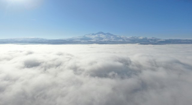 Erciyes gündoğumu büyüledi