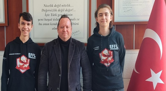 Eskişehir Fatih Fen Lisesi ‘Yeşilay Münazara Turnuvasında Türkiye finaline yükseldi