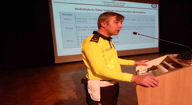 Eskişehir İl Emniyet Müdürlüğünde Fahri Trafik Müfettişlerine Bilgilendirme Toplantısı yapıldı