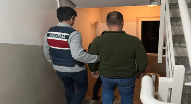 FETÖye İzmir merkezli 8 ilde operasyon: 11 gözaltı