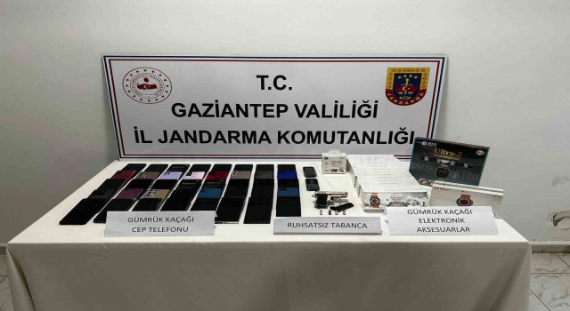 Gaziantepte 2 milyon TL değerinde kaçak telefon ele geçirildi