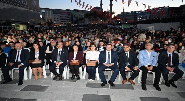 Gaziosmanpaşadaki Hıdırellez şenliğine yoğun ilgi