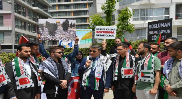 Gazze için tek yürek olan İYYÜ Öğrencileri İsrailin Gazzeye uyguladığı soykırımı protesto etti