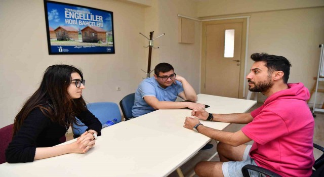 Gençlik Merkezlerinde 33 farklı branşta bin 400 öğrenciye eğitim veriliyor