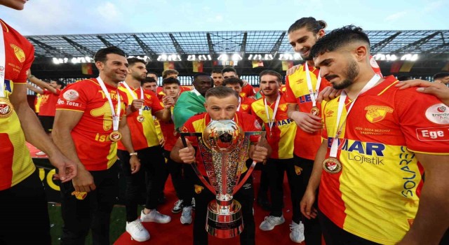 Göztepede kiralık olan Celil Yüksel, Samsunspora döndü
