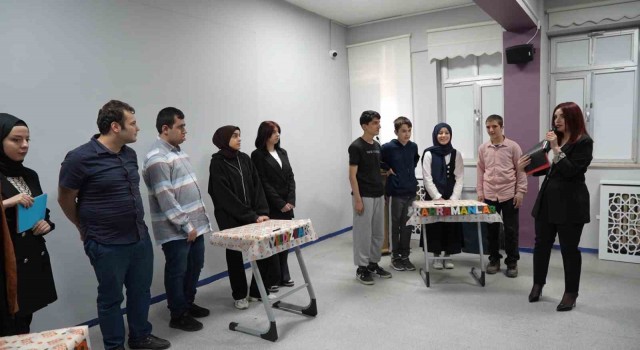 Gümüşhanede özel eğitim öğrencilerinin bilgi yarışması neşeli anlara sahne oldu