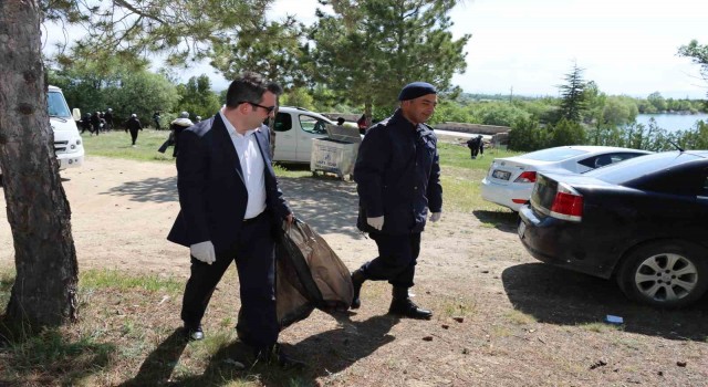 Günyüzündeki ormanlık alanda mıntıka temizliği yapıldı