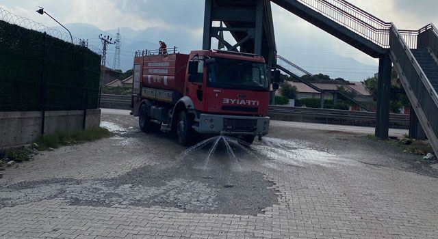 Hatay İtfaiyesi Gece Gündüz Demeden Çalışıyor